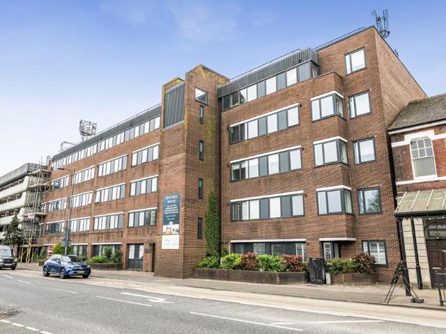 2 bedroom flat for sale
