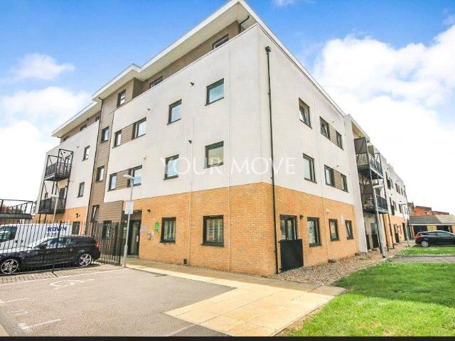 2 bedroom flat for sale