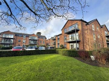 2 bedroom flat for sale
