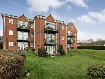 2 bedroom flat for sale