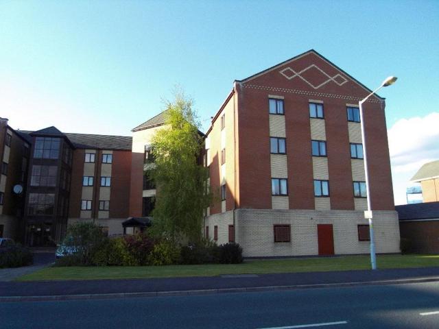 2 bedroom flat for sale