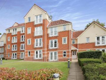 2 bedroom flat for sale
