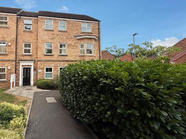 2 bedroom flat for sale