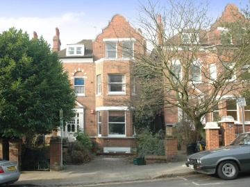 2 bedroom flat for sale