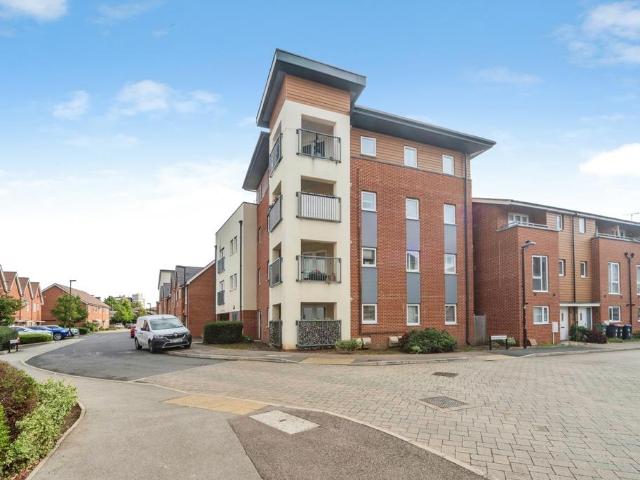 2 bedroom flat for sale