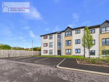 2 bedroom flat for sale