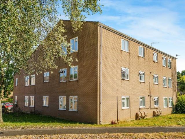 2 bedroom flat for sale