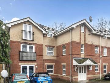 2 bedroom flat for sale