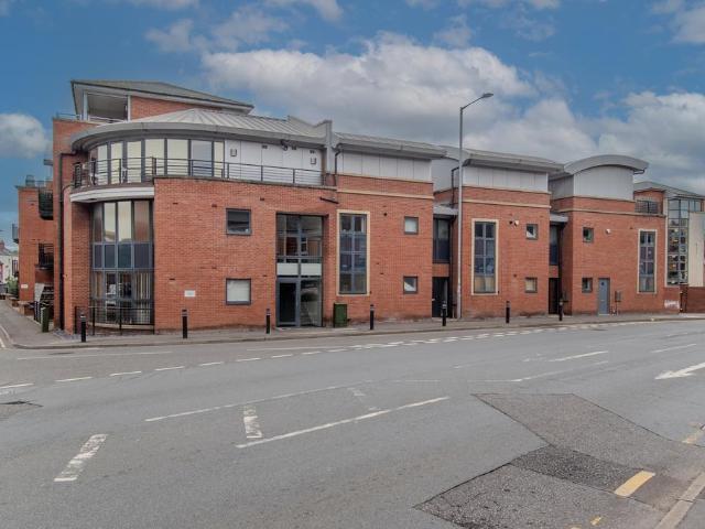 2 bedroom flat for sale