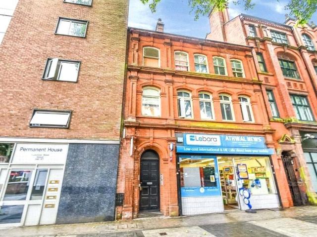 2 bedroom flat for sale