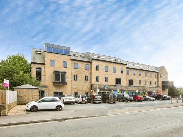 2 bedroom flat for sale