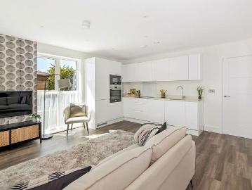 2 bedroom flat for sale