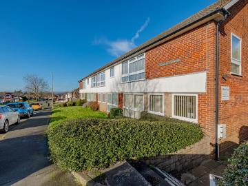2 bedroom flat for sale