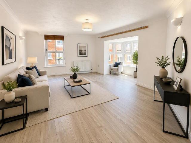 2 bedroom flat for sale