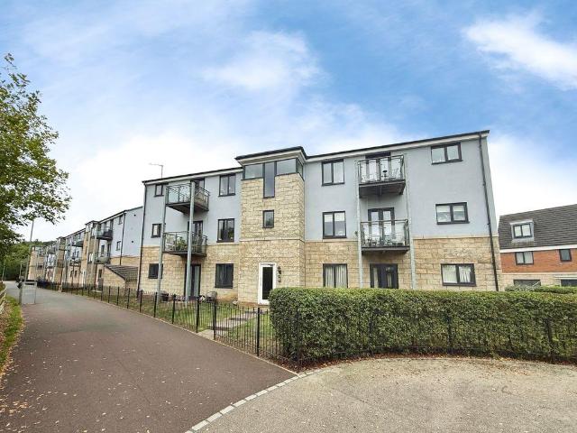 2 bedroom flat for sale