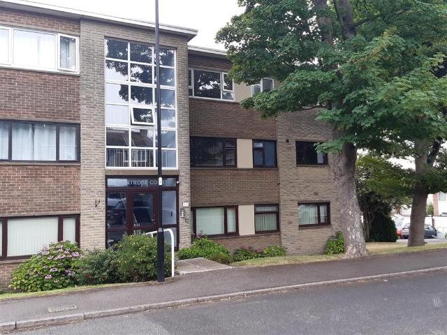 2 bedroom flat for sale
