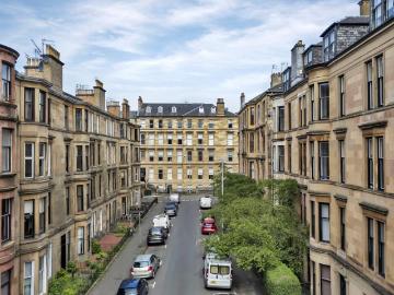 2 bedroom flat for sale