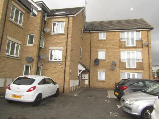 2 bedroom flat for sale