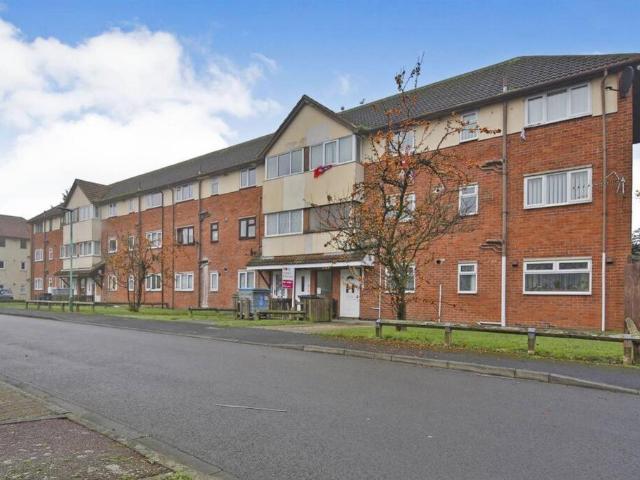 2 bedroom flat for sale