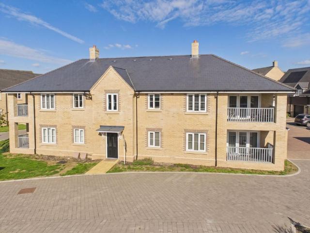 2 bedroom flat for sale
