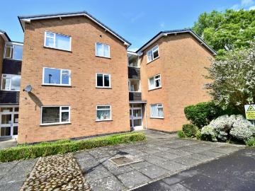 2 bedroom flat for sale