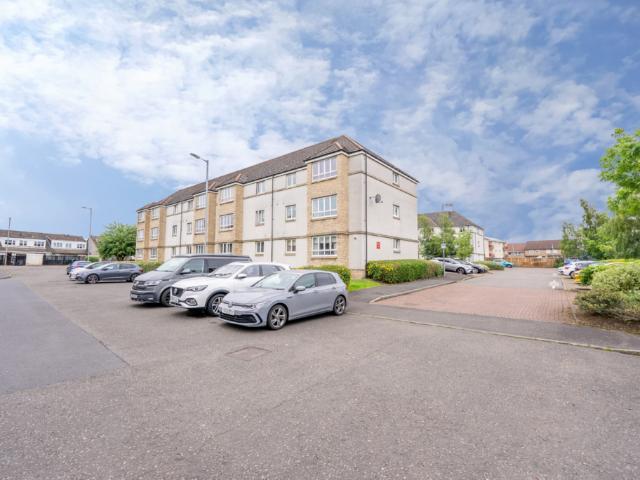 2 bedroom flat for sale