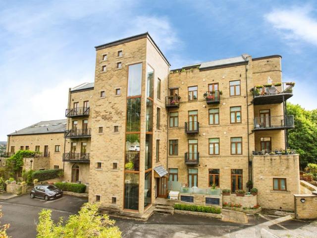 2 bedroom flat for sale