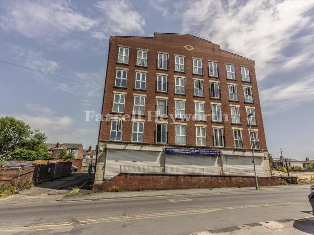 2 bedroom flat for sale