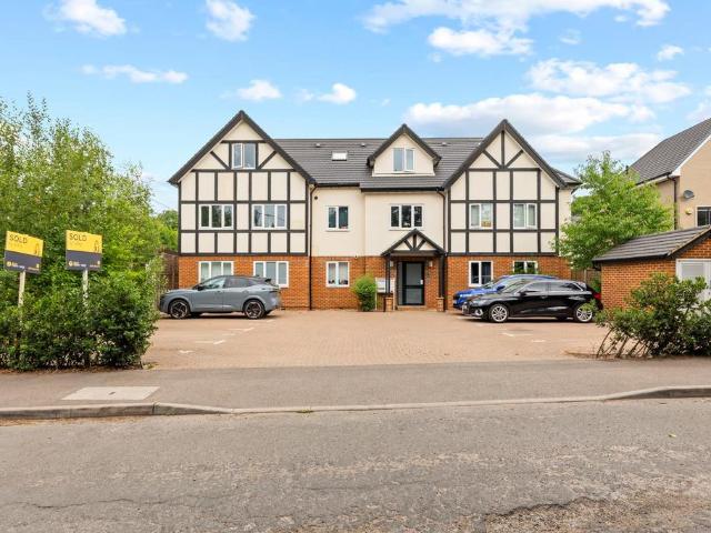 2 bedroom flat for sale