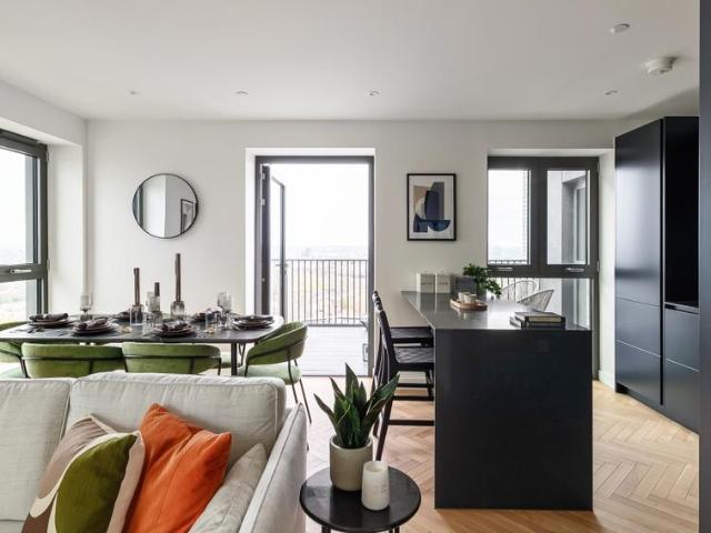 2 bedroom flat for sale