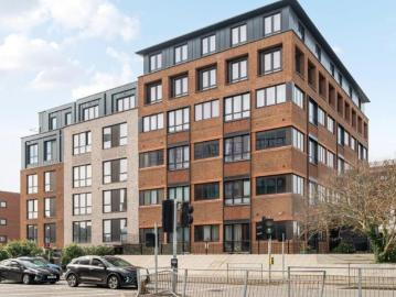 2 bedroom flat for sale