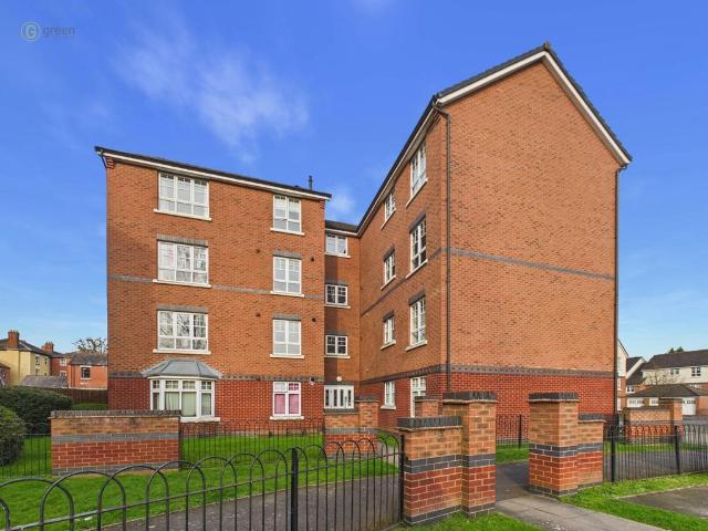 2 bedroom flat for sale