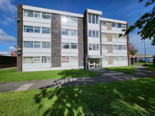 2 bedroom flat for sale