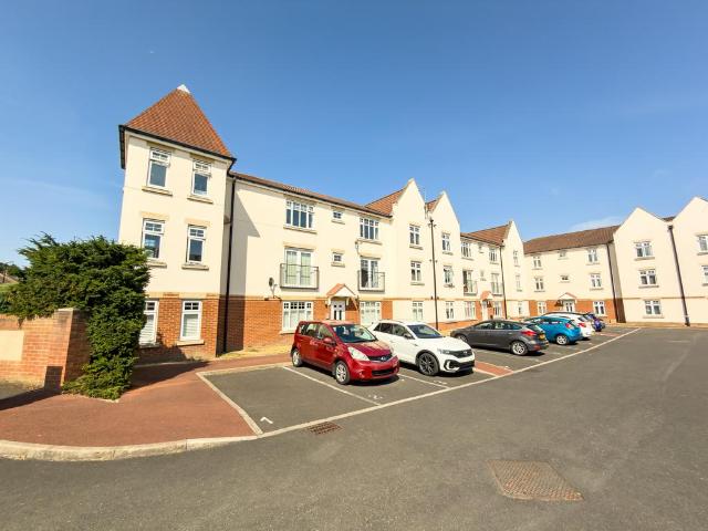 2 bedroom flat for sale