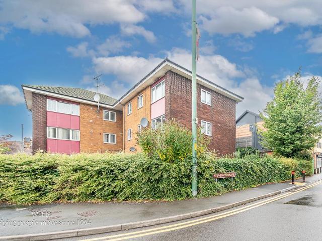 2 bedroom flat for sale