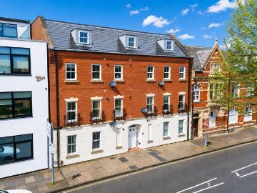 Cheltenham, Gloucestershire county, Southdowns