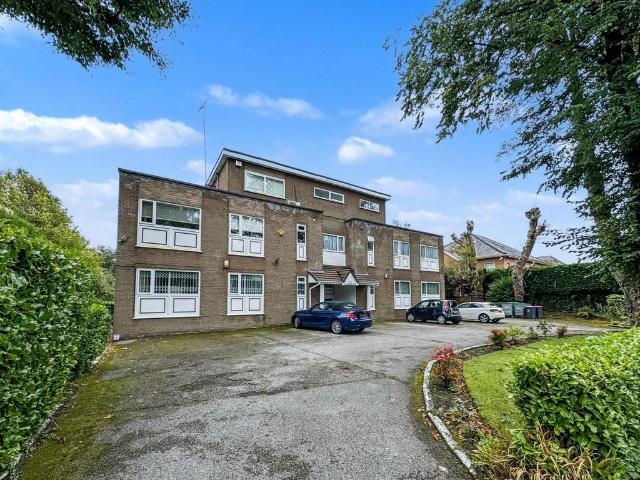 2 bedroom flat for sale