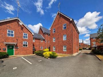 2 bedroom flat for sale