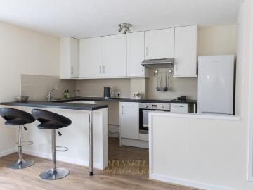 2 bedroom flat for sale