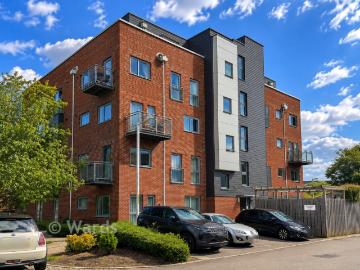 2 bedroom flat for sale