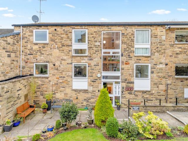 2 bedroom flat for sale