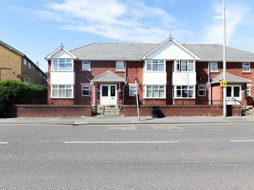 2 bedroom flat for sale