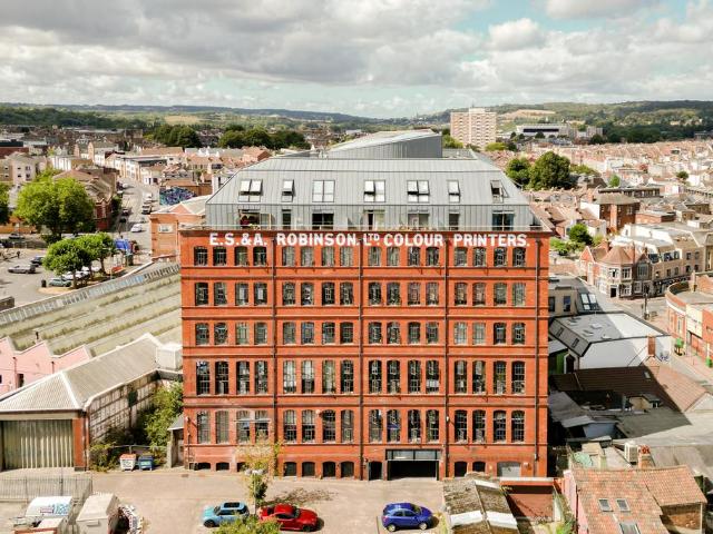2 bedroom flat for sale