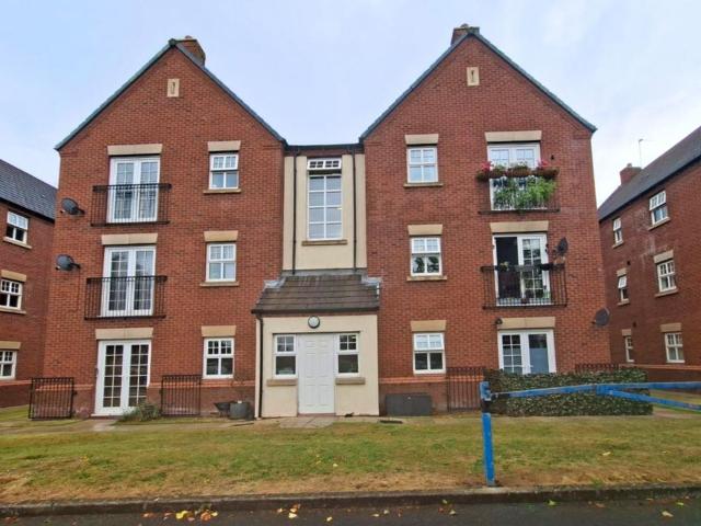 2 bedroom flat for sale