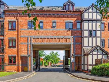 2 bedroom flat for sale