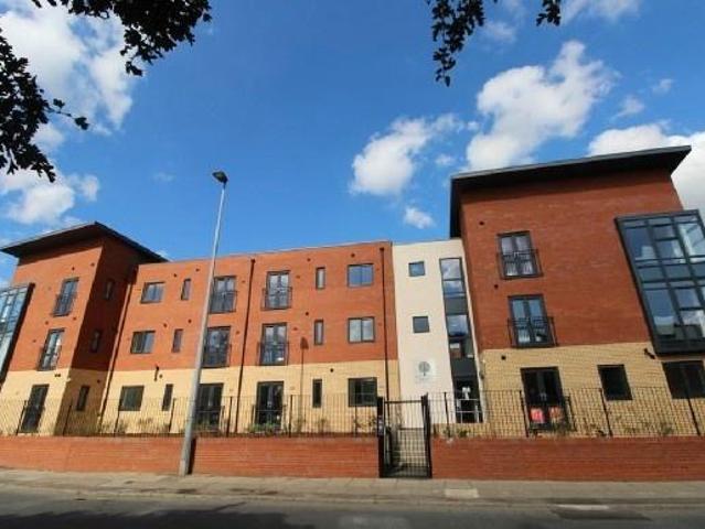 2 bedroom flat for sale