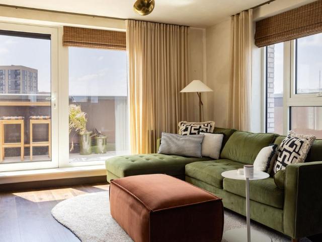 2 bedroom flat for sale