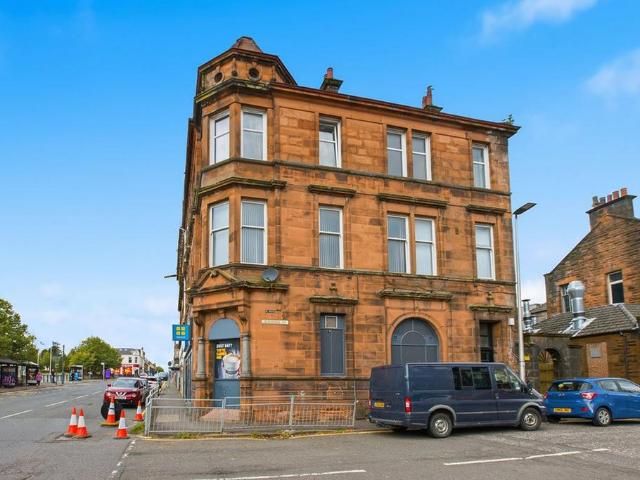 2 bedroom flat for sale