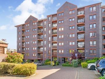 Flat for sale in Upper Grove Place EH3 Edinburgh - Garden