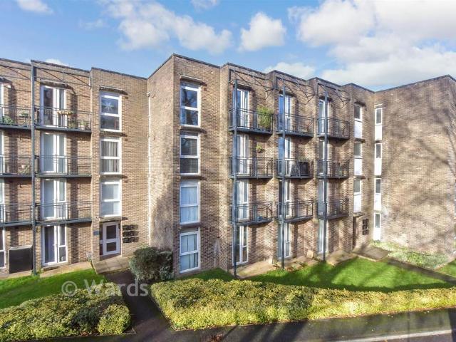 2 bedroom flat for sale